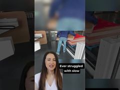 умирает машина вырезывания обнажая