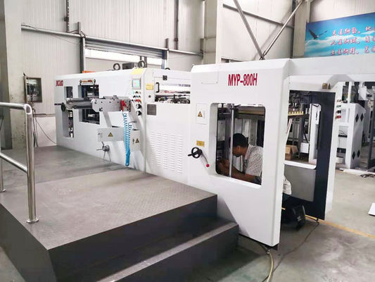 Автоматическая машина для наклейки окон на картон толщиной 120-1500 г/м² с функцией резки углов и биговки для вывода продукции